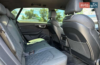 Внедорожник / Кроссовер Audi Q8 2025 в 