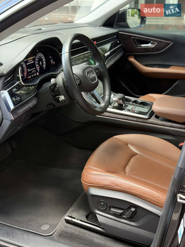 Позашляховик / Кросовер Audi Q8 2018 в Києві