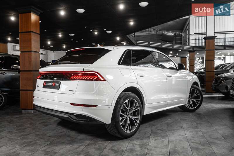 Внедорожник / Кроссовер Audi Q8 2023 в Ужгороде