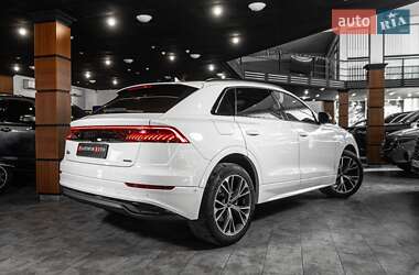 Внедорожник / Кроссовер Audi Q8 2023 в 