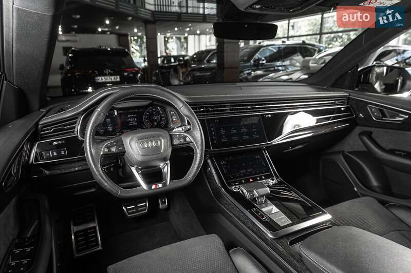 Внедорожник / Кроссовер Audi Q8 2023 в Ужгороде
