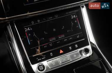 Внедорожник / Кроссовер Audi Q8 2023 в 