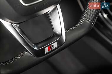 Внедорожник / Кроссовер Audi Q8 2023 в 