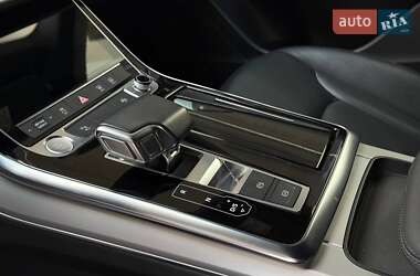 Внедорожник / Кроссовер Audi Q8 2019 в 