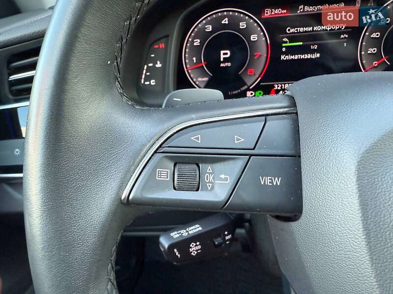 Внедорожник / Кроссовер Audi Q8 2022 в Харькове