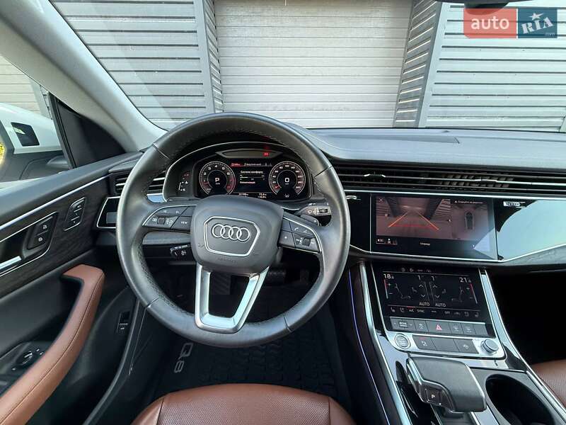 Внедорожник / Кроссовер Audi Q8 2022 в Харькове
