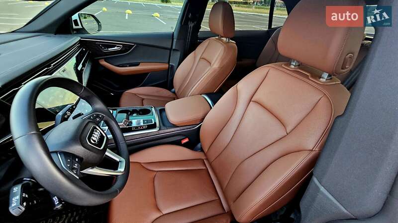 Внедорожник / Кроссовер Audi Q8 2023 в Киеве