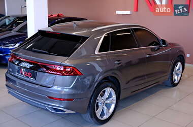 Позашляховик / Кросовер Audi Q8 2019 в 