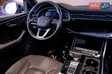 Позашляховик / Кросовер Audi Q8 2019 в 