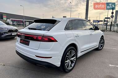 Внедорожник / Кроссовер Audi Q8 2023 в 