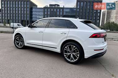 Внедорожник / Кроссовер Audi Q8 2023 в 