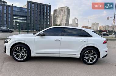Внедорожник / Кроссовер Audi Q8 2023 в 