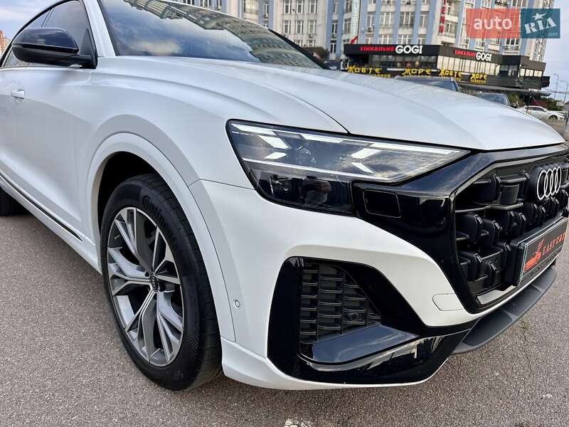 Позашляховик / Кросовер Audi Q8 2023 в Києві