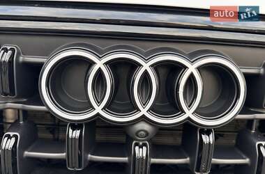 Внедорожник / Кроссовер Audi Q8 2023 в 