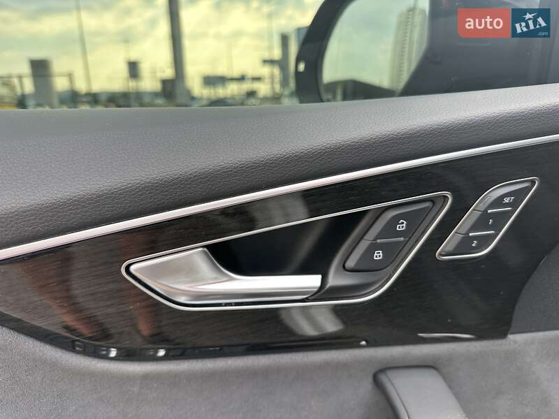 Позашляховик / Кросовер Audi Q8 2023 в Києві