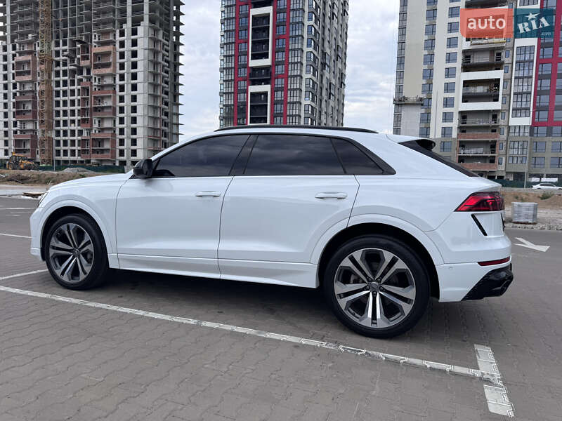 Внедорожник / Кроссовер Audi Q8 2018 в Киеве