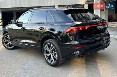 Внедорожник / Кроссовер Audi Q8 2024 в 