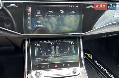 Внедорожник / Кроссовер Audi Q8 2023 в 