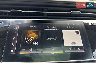 Внедорожник / Кроссовер Audi Q8 2023 в 