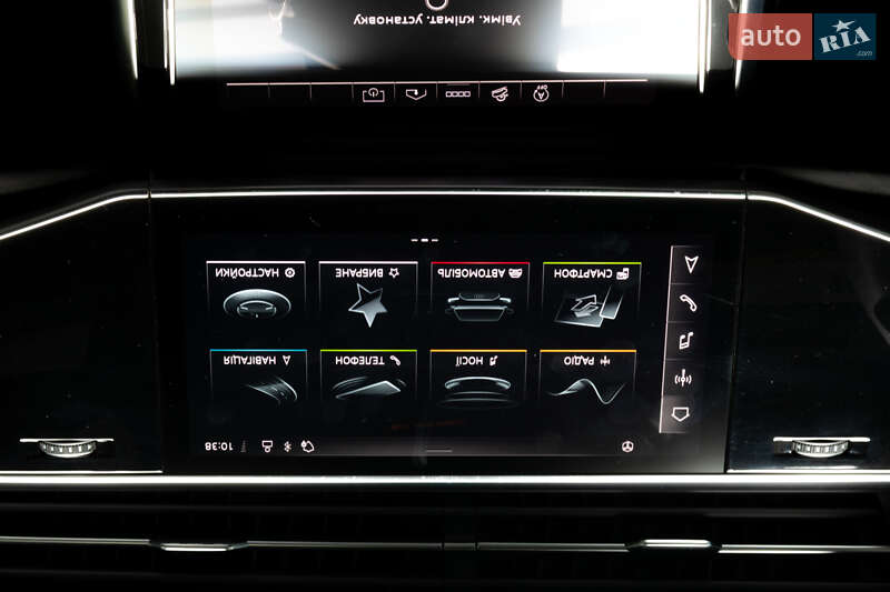 Внедорожник / Кроссовер Audi Q8 2022 в Хмельницком