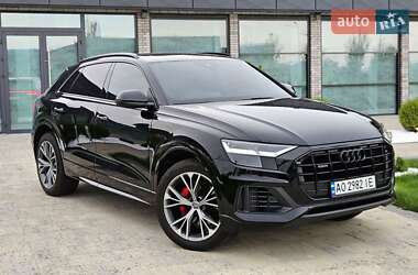 Внедорожник / Кроссовер Audi Q8 2019 в Сваляве
