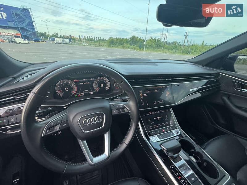 Позашляховик / Кросовер Audi Q8 2018 в Рівному