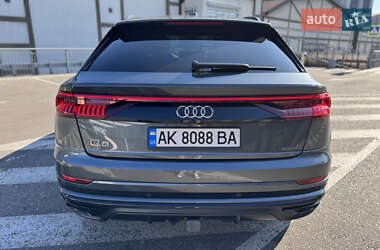 Позашляховик / Кросовер Audi Q8 2020 в 