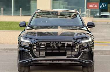 Внедорожник / Кроссовер Audi Q8 2018 в 