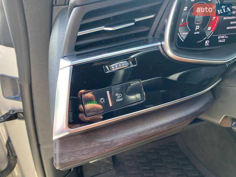 Внедорожник / Кроссовер Audi Q8 2021 в Львове фото 14 Внедорожник / Кроссовер Audi Q8 2021 в Львове