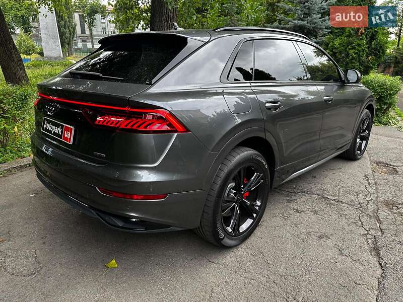Внедорожник / Кроссовер Audi Q8 2019 в Киеве