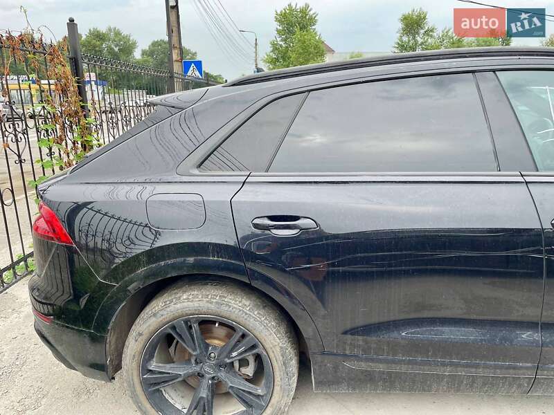 Позашляховик / Кросовер Audi Q8 2018 в Києві