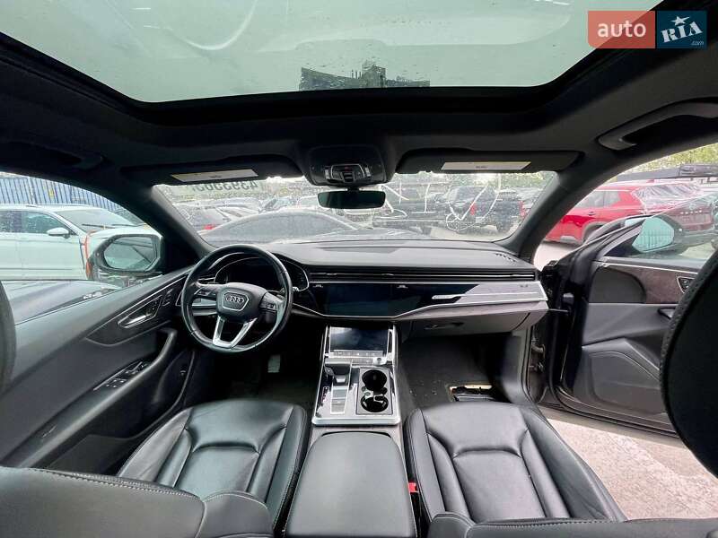 Позашляховик / Кросовер Audi Q8 2018 в Києві