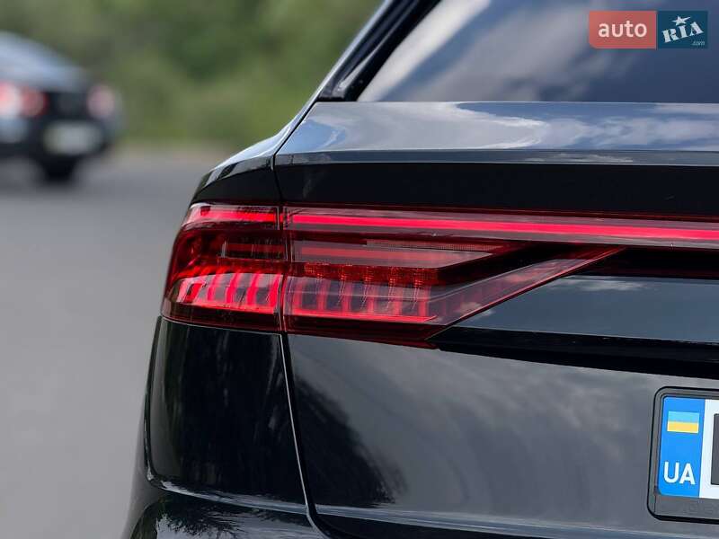 Внедорожник / Кроссовер Audi Q8 2018 в Кривом Роге
