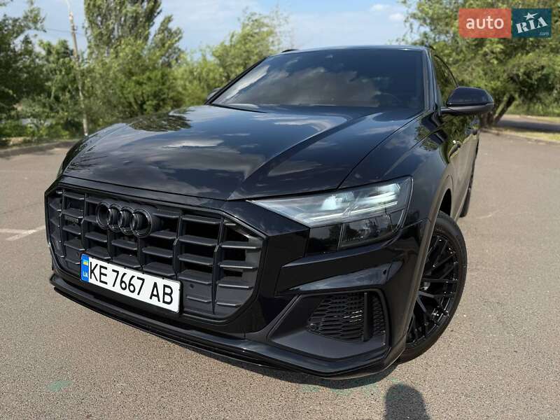 Внедорожник / Кроссовер Audi Q8 2018 в Кривом Роге