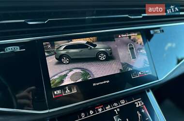 Внедорожник / Кроссовер Audi Q8 2018 в 