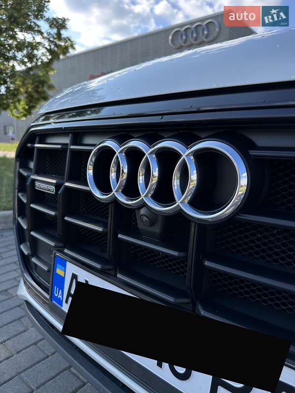 Позашляховик / Кросовер Audi Q8 2019 в Києві