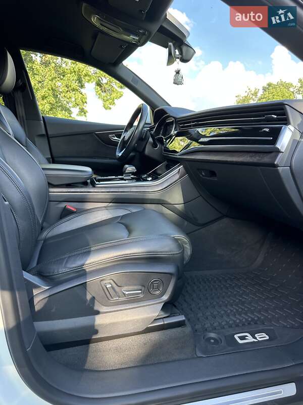 Позашляховик / Кросовер Audi Q8 2019 в Києві