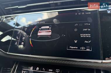 Внедорожник / Кроссовер Audi Q8 2024 в 