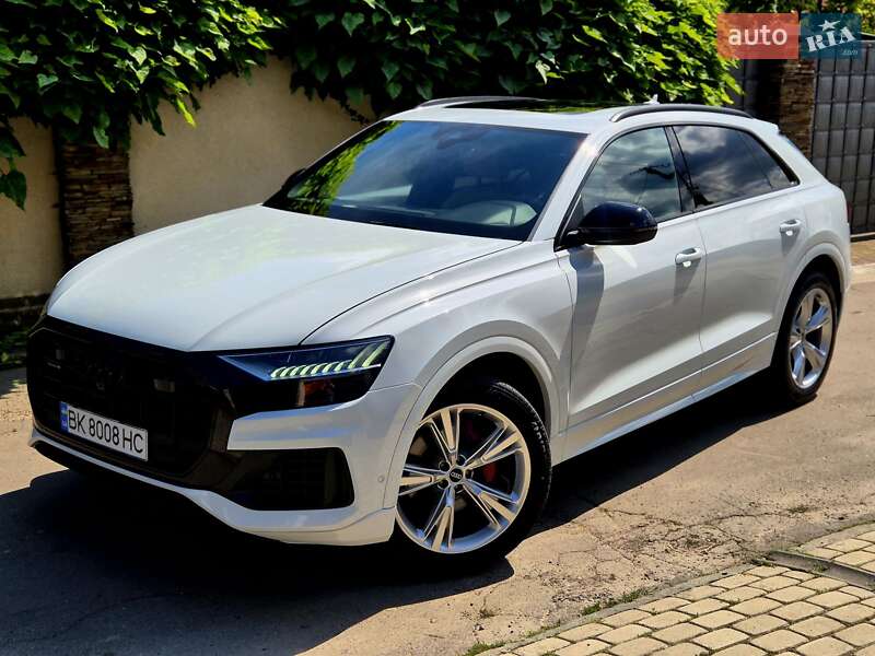 Audi Q8 2021
