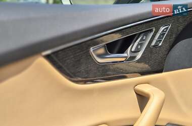 Позашляховик / Кросовер Audi Q8 2021 в 