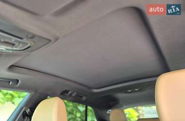 Позашляховик / Кросовер Audi Q8 2021 в 