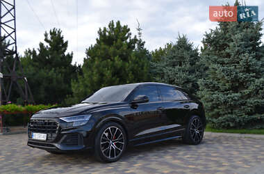 Внедорожник / Кроссовер Audi Q8 2019 в 