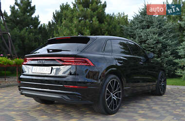 Внедорожник / Кроссовер Audi Q8 2019 в 