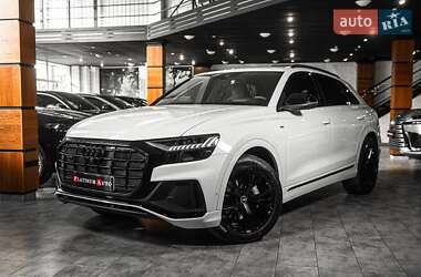 Внедорожник / Кроссовер Audi Q8 2021 в Одессе