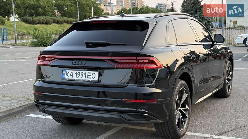 Внедорожник / Кроссовер Audi Q8 2021 в Киеве