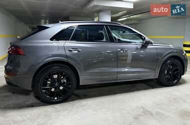 Внедорожник / Кроссовер Audi Q8 2019 в 