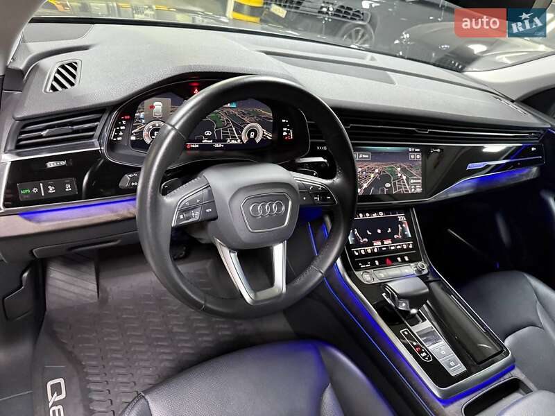 Позашляховик / Кросовер Audi Q8 2019 в Києві