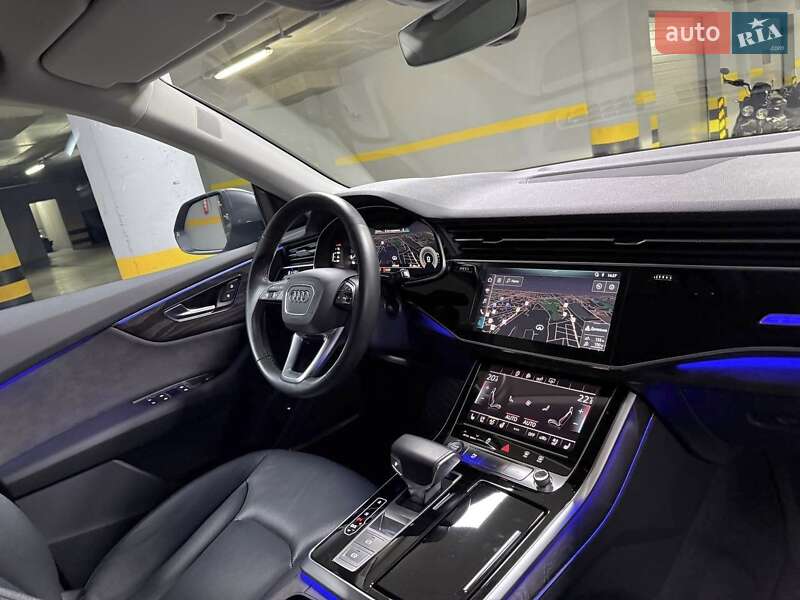 Позашляховик / Кросовер Audi Q8 2019 в Києві