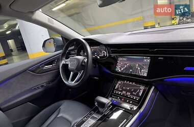 Внедорожник / Кроссовер Audi Q8 2019 в 