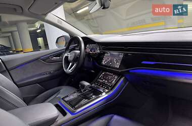 Внедорожник / Кроссовер Audi Q8 2019 в 